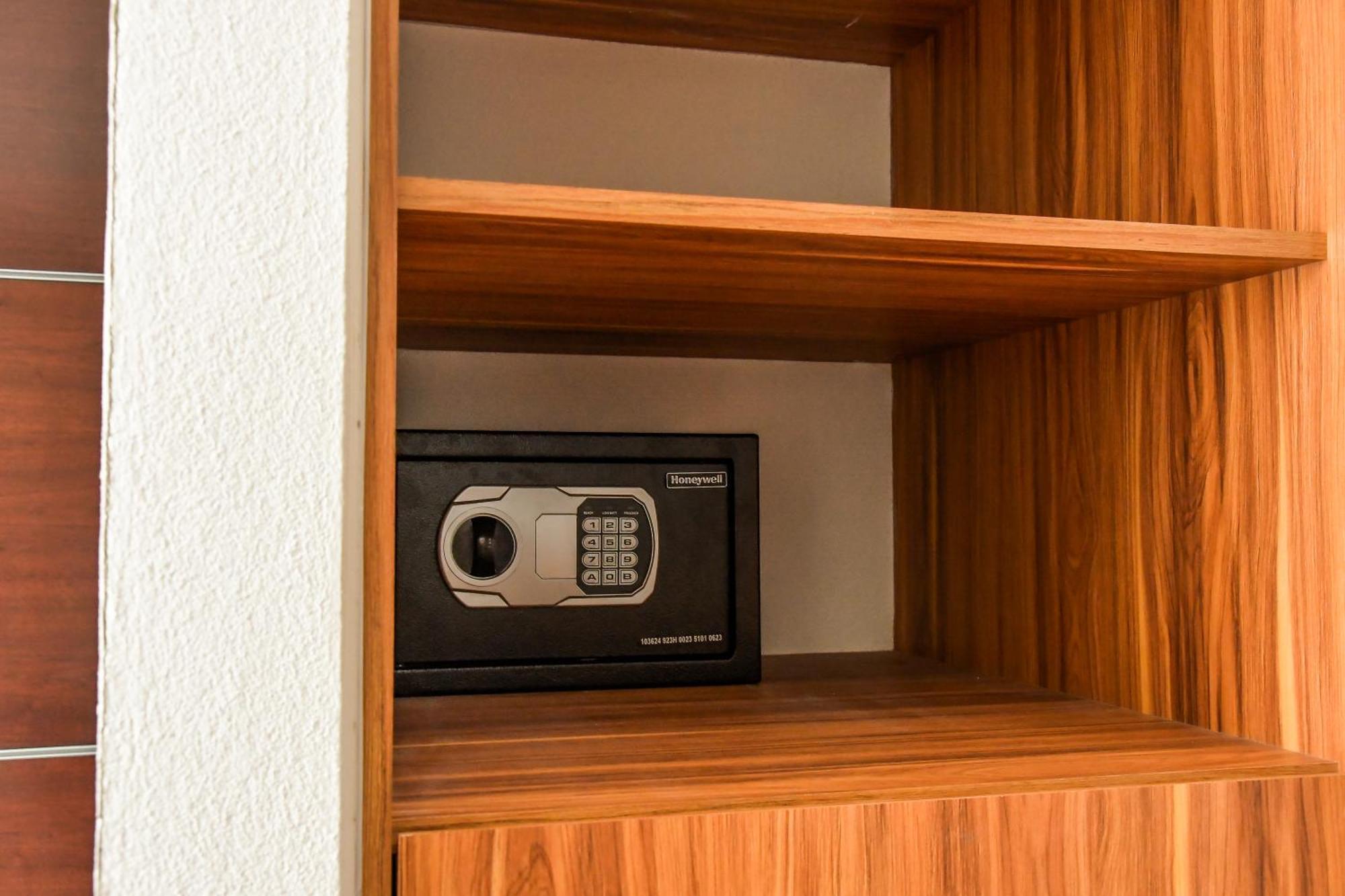 Apartment Socrates By Mr W *